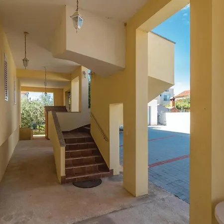 Apartment Julija Klovica Cr Zadar